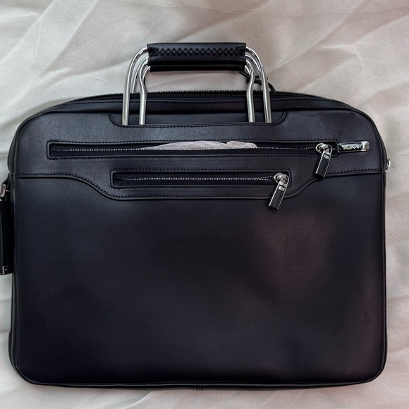Tumi Black Leather Men's Briefcase - Picture 7 of 9